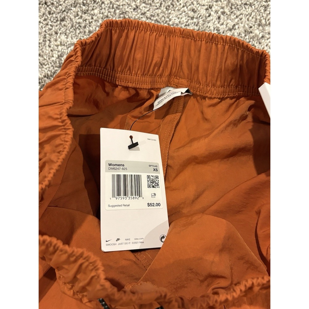 NEW Women's Nike Sportwear‎ Essential Woven High-Rise Cargo Shorts Size XS - Picture 4 of 8